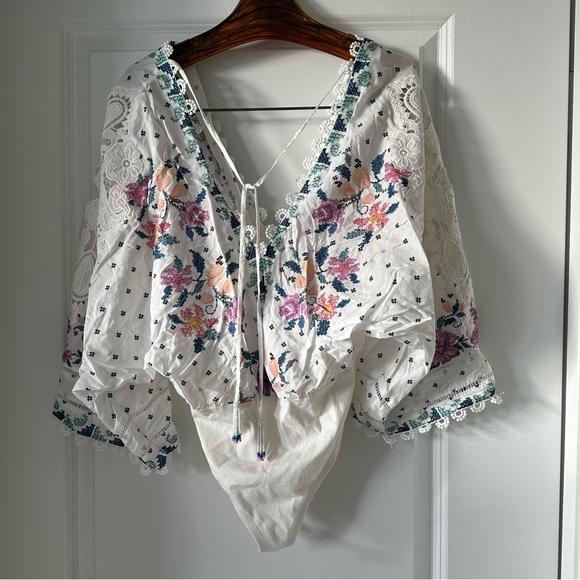 Farm Rio Off-White Romantic Bandanas Bodysuit - Picture 3 of 9